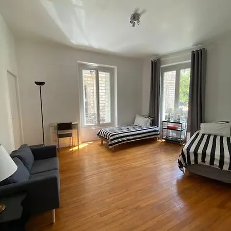 85m2 Center Republique 2 Br-4p Apartment Paris